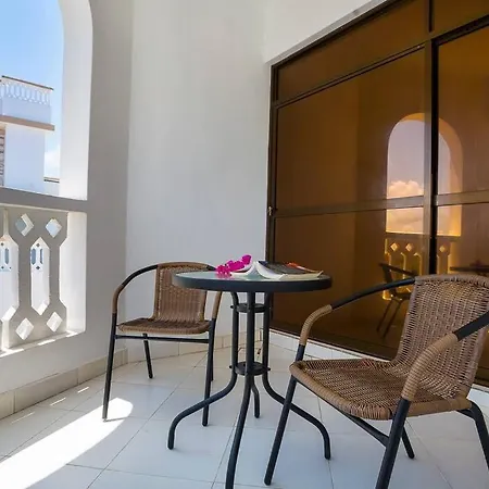 Villa Becky - Diani Beach Exterior photo