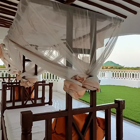 Villa Becky - Diani Beach Exterior photo