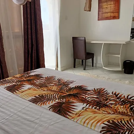 Villa Becky - Diani Beach Exterior photo