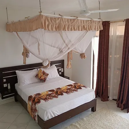 Villa Becky - Diani Beach Exterior photo
