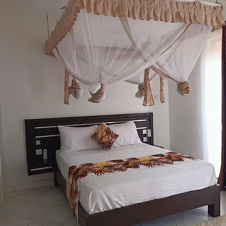 Villa Becky - Diani Beach Exterior photo