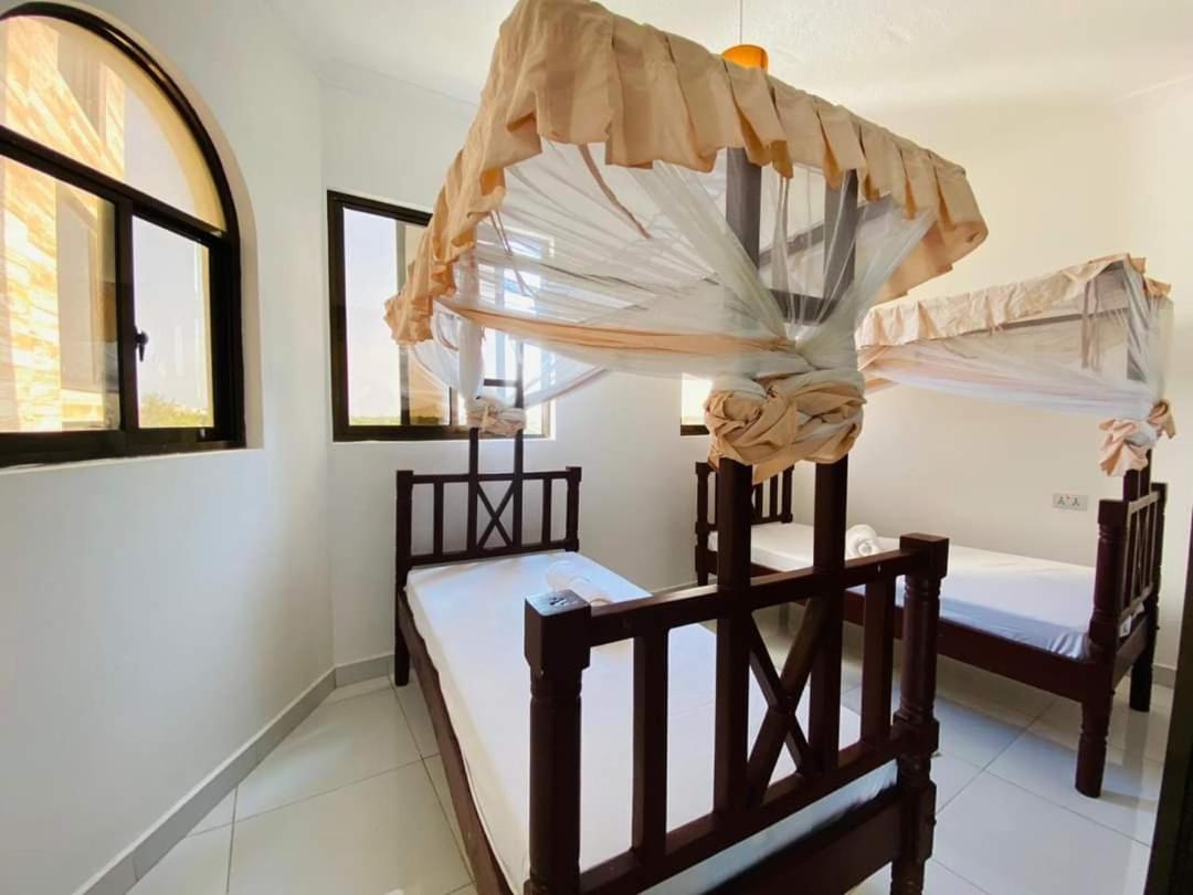 Becky - Diani Apartment Diani Beach