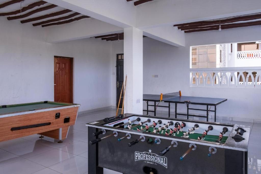 Becky - Diani Apartment *
